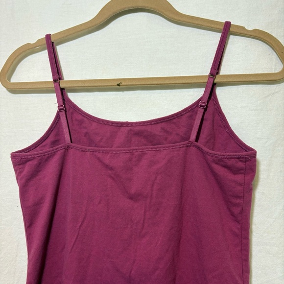 Maurice’s Cranberry Red Tank Top Built-In Bra EUC Woman’s Medium M Holiday Layer - Picture 3 of 7
